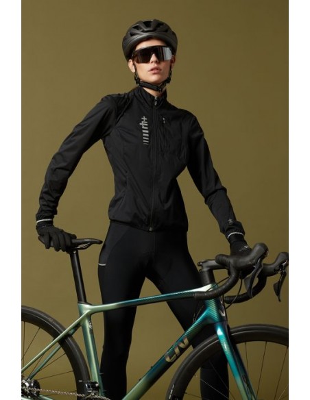 Veste de vélo femme coupe-vent et imperméable noire RH+ au meilleur prix!