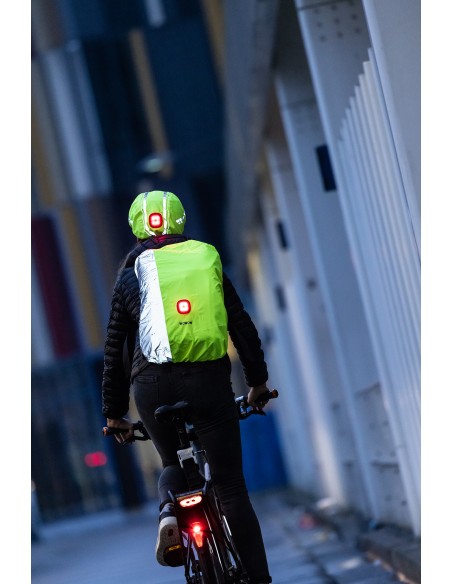 Achat Protection anti-pluie avec led intégrée pour casque de vélo WOWOW Corsa au meilleur prix du web!