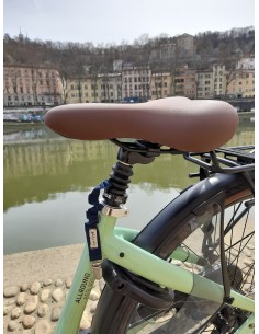 Pince vélo jupe pour femme bleu uni pratique et originale ! 2